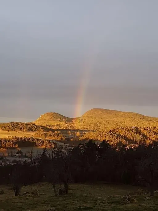 L'Ange : Entre Monts Et Vallees Retournac Francia